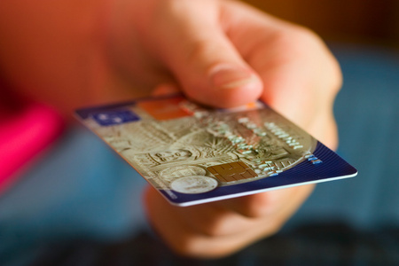 信用卡账单可以刷卡还款使用app是怎么操作的？-第1张图片