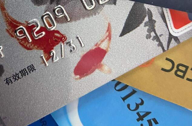 个人刷卡使用手机POS机怎么刷信用卡提现？
