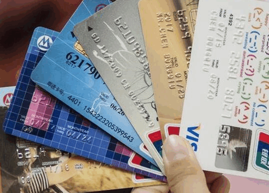 信用卡刷卡手机app【自己套信用卡的app】